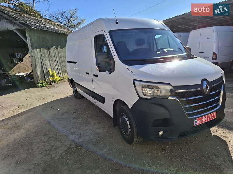 Вантажний фургон Renault Master 2022 в Івано-Франківську