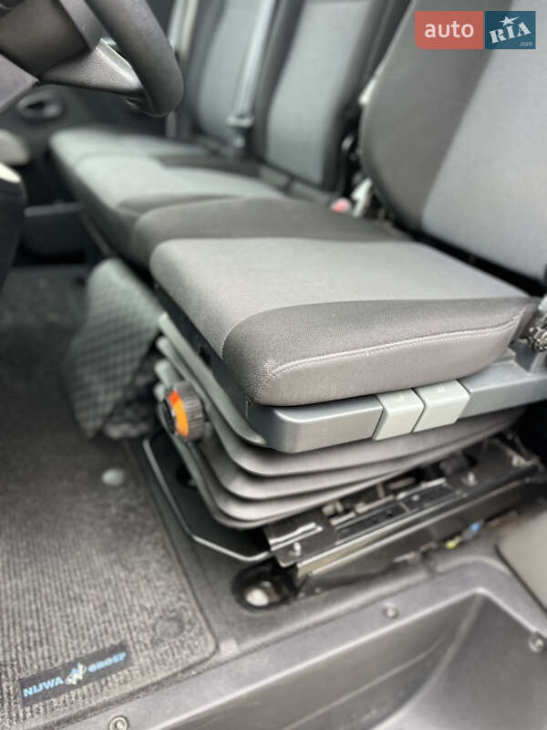 Грузовой фургон Renault Master 2017 в Луцке