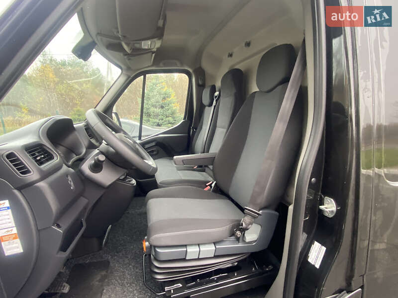 Вантажний фургон Renault Master 2021 в Ірпені
