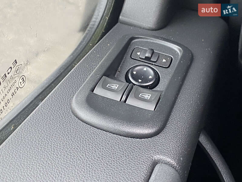 Вантажний фургон Renault Master 2021 в Ірпені