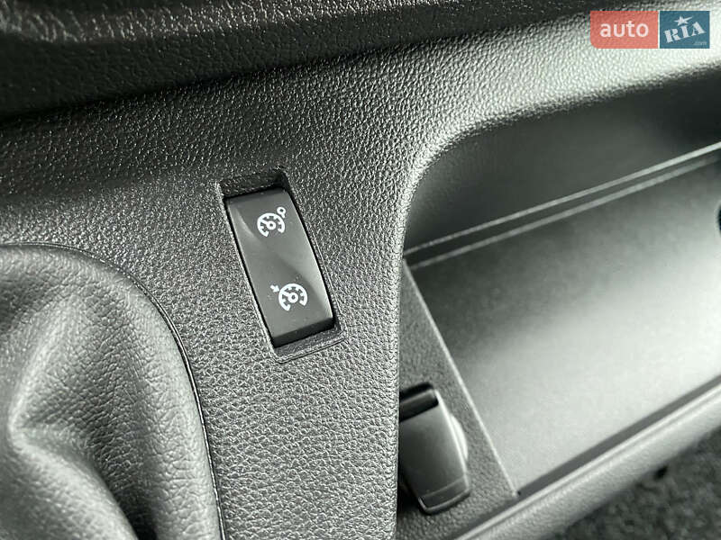 Вантажний фургон Renault Master 2021 в Ірпені