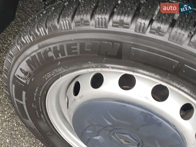 Вантажний фургон Renault Master 2021 в Ірпені