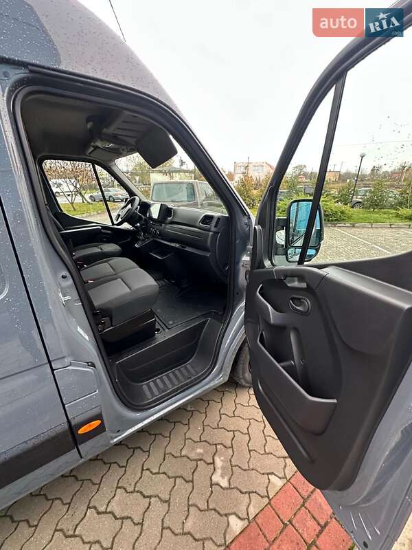 Грузовой фургон Renault Master 2022 в Киеве