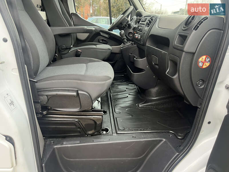 Грузовой фургон Renault Master 2017 в Измаиле