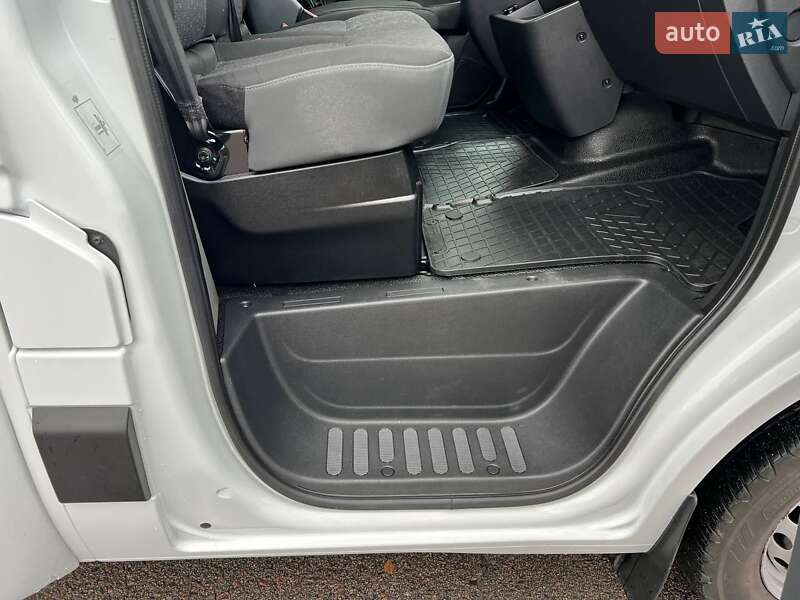 Тентований Renault Master 2021 в Києві фото 23 Тентований Renault Master 2021 в Києві