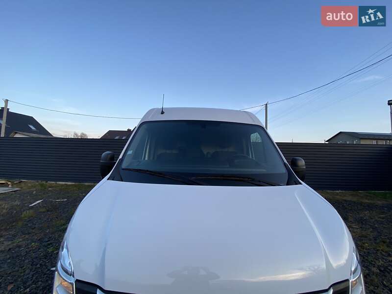 Вантажний фургон Renault Master 2022 в Києві