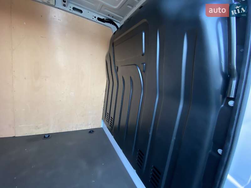 Вантажний фургон Renault Master 2022 в Києві