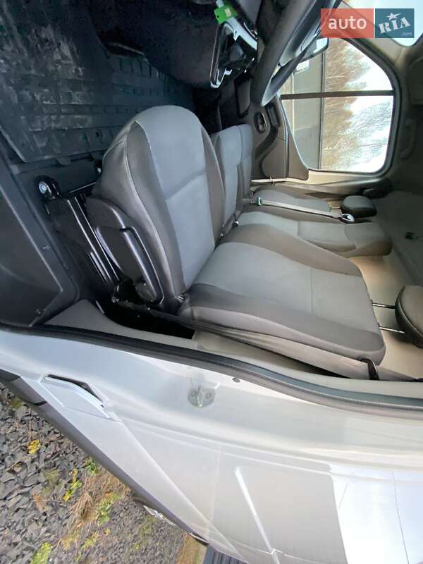 Вантажний фургон Renault Master 2022 в Києві