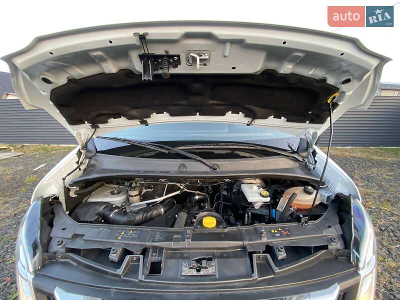 Вантажний фургон Renault Master 2022 в Києві