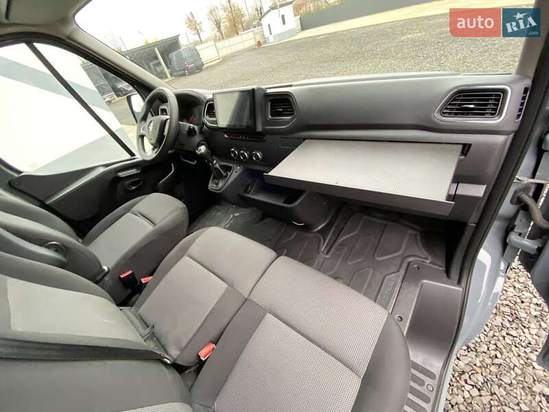 Вантажний фургон Renault Master 2022 в Ковелі