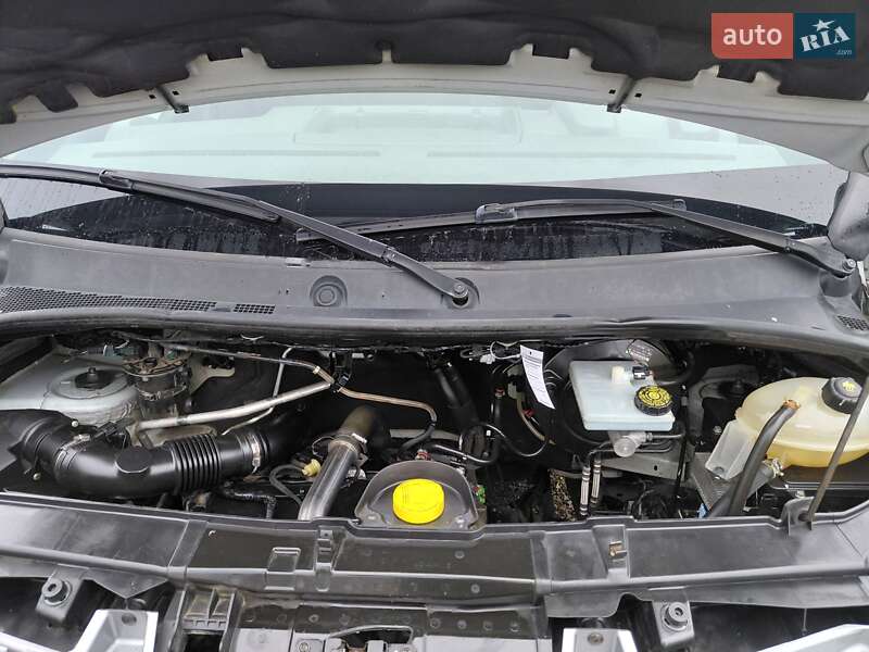 Грузовой фургон Renault Master 2016 в Ивано-Франковске