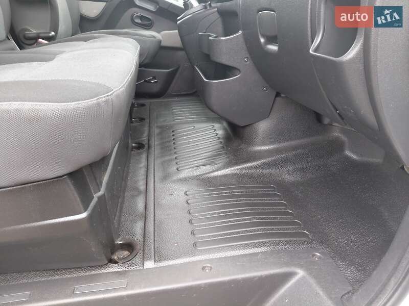 Грузовой фургон Renault Master 2016 в Ивано-Франковске