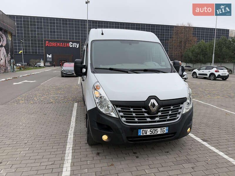 Мінівен Renault Master 2015 в Луцьку