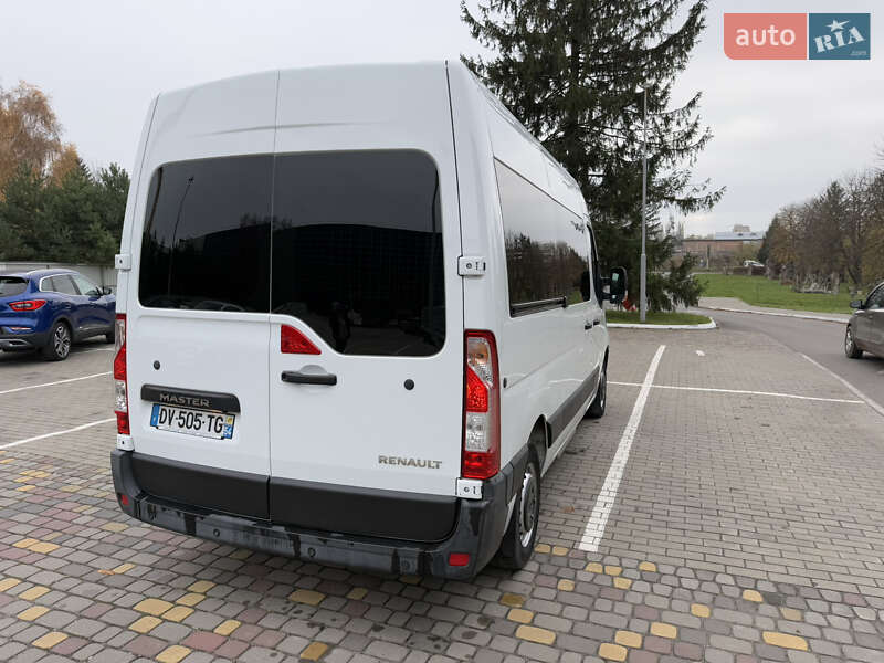 Мінівен Renault Master 2015 в Луцьку