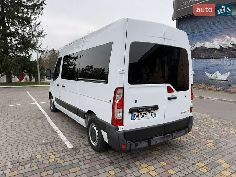 Мінівен Renault Master 2015 в Луцьку