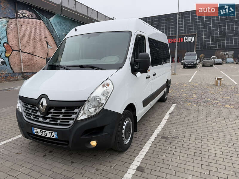 Мінівен Renault Master 2015 в Луцьку