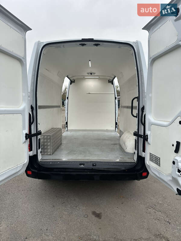Грузовой фургон Renault Master 2021 в Луцке
