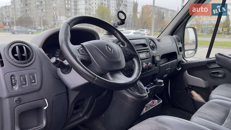 Минивэн Renault Master 2016 в Ивано-Франковске