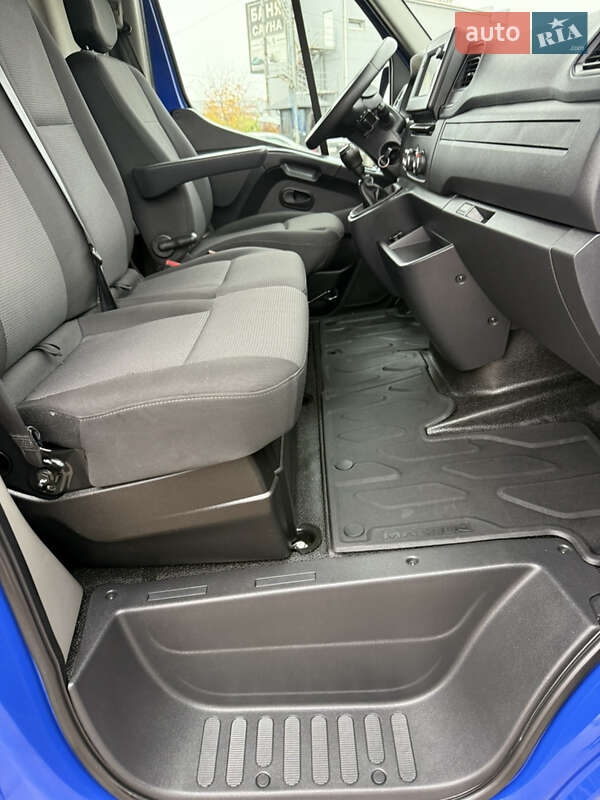 Грузовой фургон Renault Master 2023 в Киеве