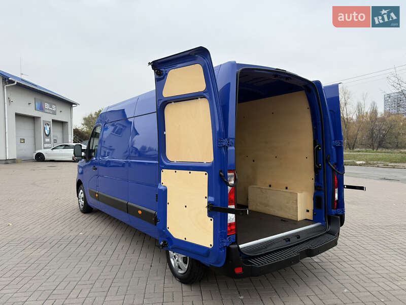 Грузовой фургон Renault Master 2023 в Киеве