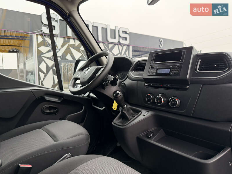 Грузовой фургон Renault Master 2022 в Дубно