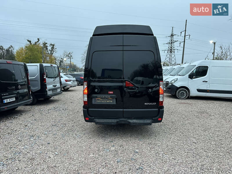 Вантажний фургон Renault Master 2018 в Рівному