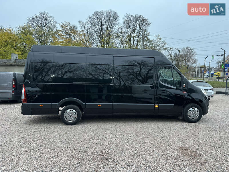 Вантажний фургон Renault Master 2018 в Рівному