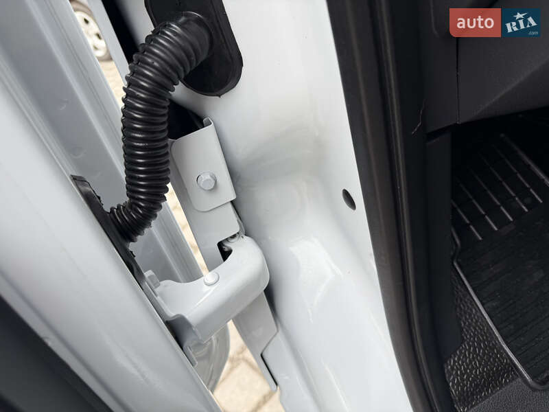 Грузовой фургон Renault Master 2022 в Дубно фото 41 Грузовой фургон Renault Master 2022 в Дубно
