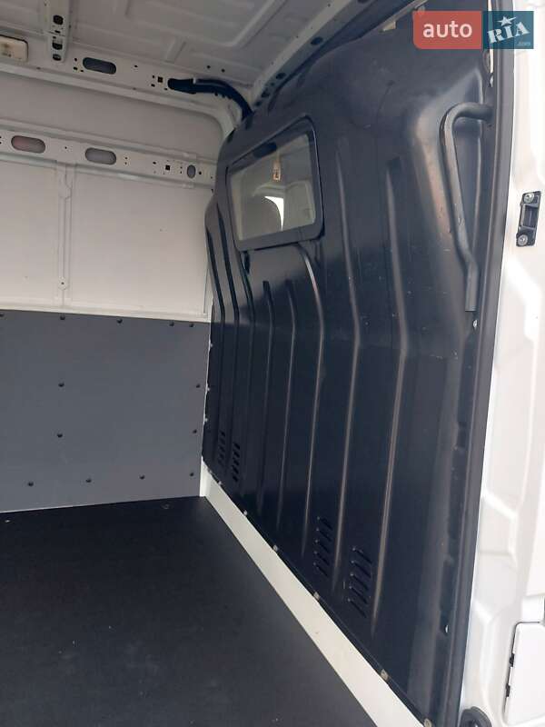 Грузовой фургон Renault Master 2021 в Млинове