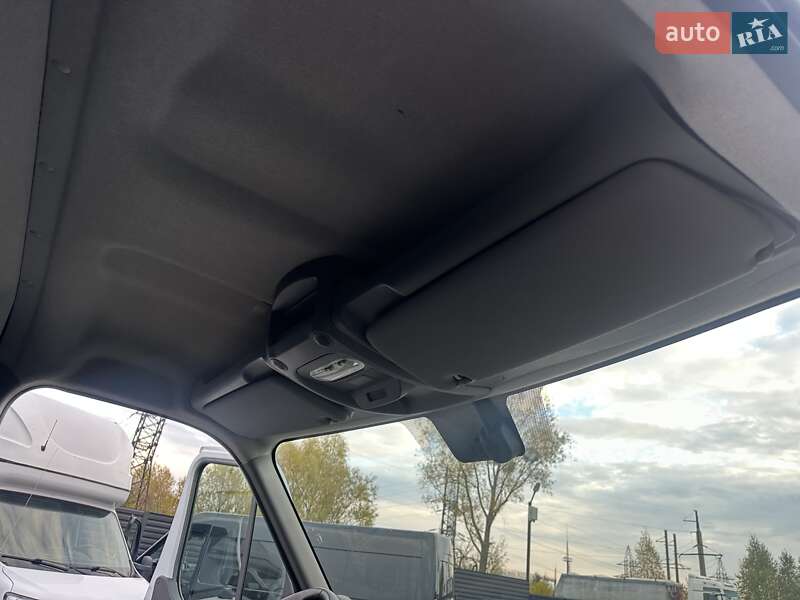 Вантажний фургон Renault Master 2022 в Ковелі