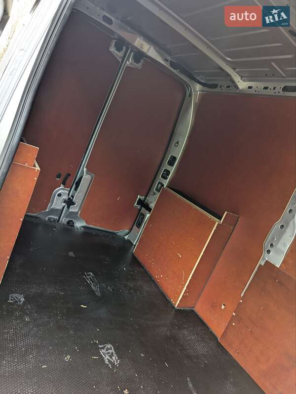 Вантажний фургон Renault Master 2020 в Дубні фото 41 Вантажний фургон Renault Master 2020 в Дубні