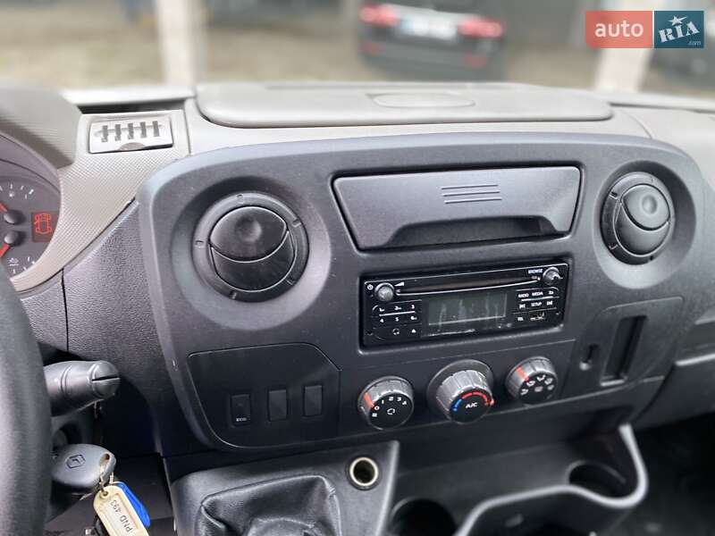 Вантажний фургон Renault Master 2018 в Хусті фото 44 Вантажний фургон Renault Master 2018 в Хусті