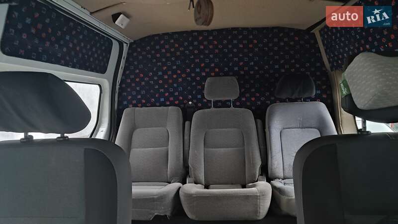 Вантажопасажирський фургон Renault Master 2012 в Дніпрі