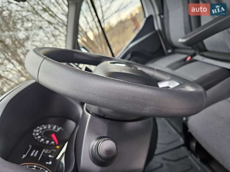 Мікроавтобус вантажний (до 3,5т) Renault Master 2021 в Бердичеві