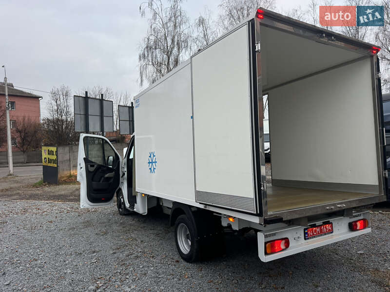 Другие грузовики Renault Master 2016 в Ровно