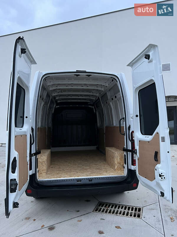 Вантажний фургон Renault Master 2022 в Луцьку