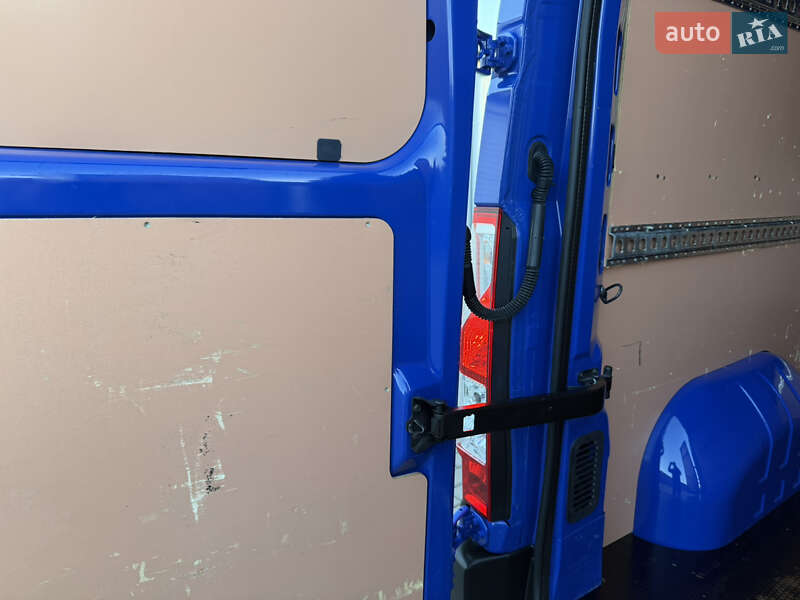 Вантажний фургон Renault Master 2022 в Дубні