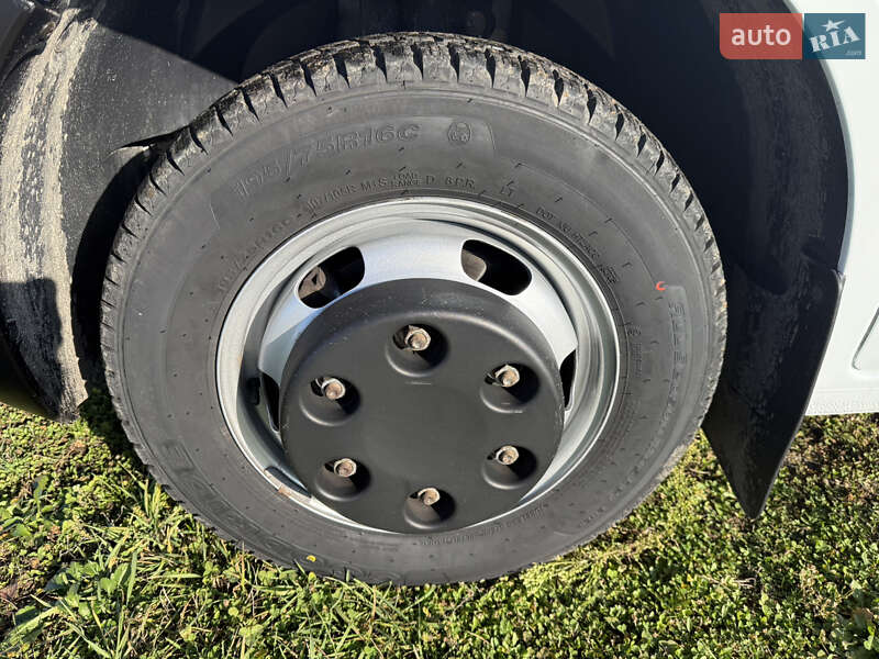 Грузовой фургон Renault Master 2017 в Луцке фото 10 Грузовой фургон Renault Master 2017 в Луцке