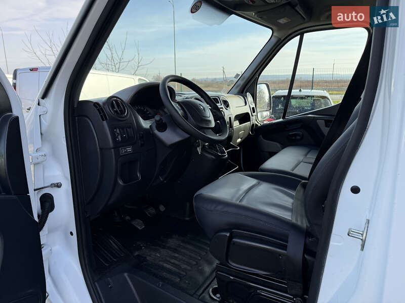 Грузовой фургон Renault Master 2017 в Дубно