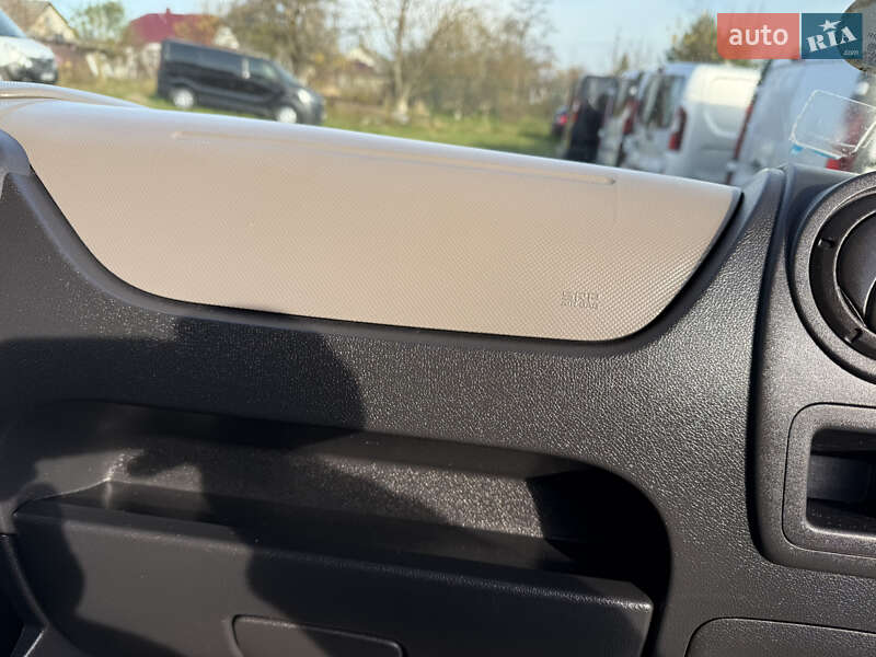 Грузовой фургон Renault Master 2017 в Дубно