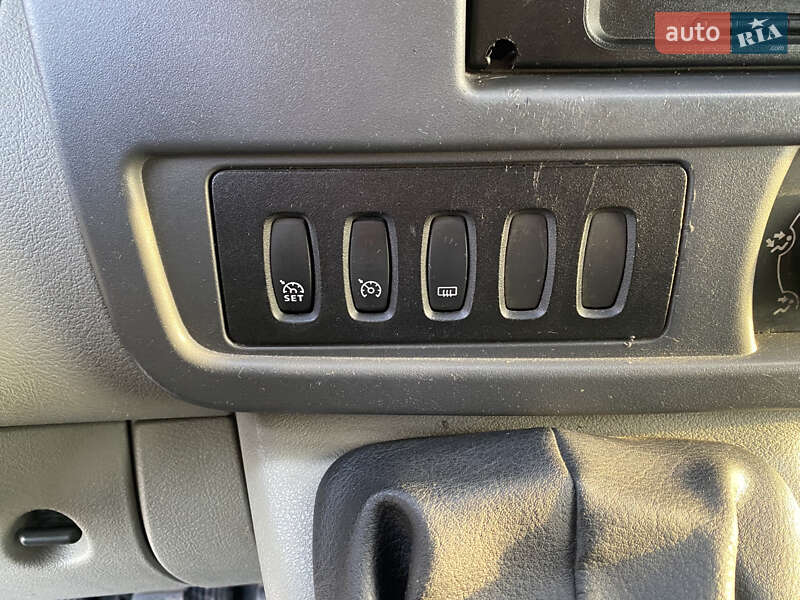 Інші вантажівки Renault Master 2005 в Обухові