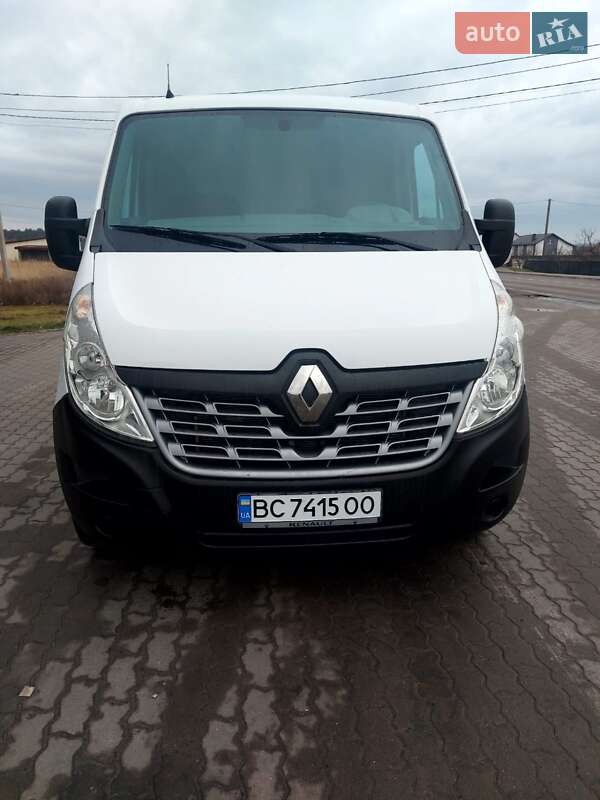 Вантажний фургон Renault Master 2015 в Яворові
