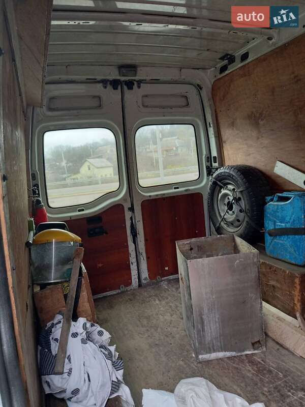 Грузовой фургон Renault Master 2003 в Обухове