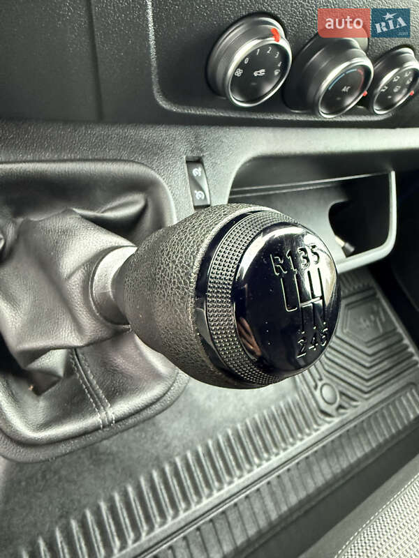 Вантажний фургон Renault Master 2023 в Києві