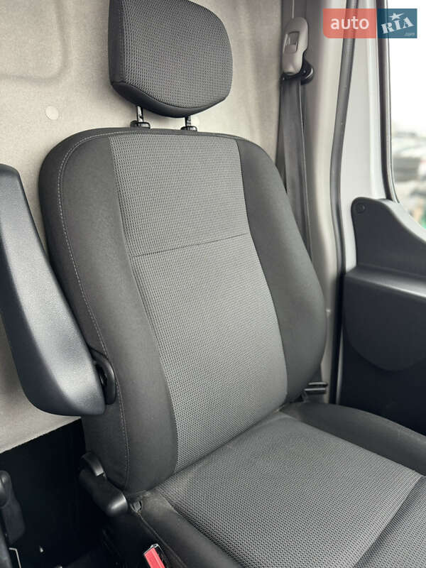 Грузовой фургон Renault Master 2021 в Киеве