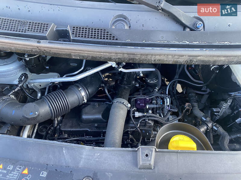 Вантажний фургон Renault Master 2022 в Луцьку