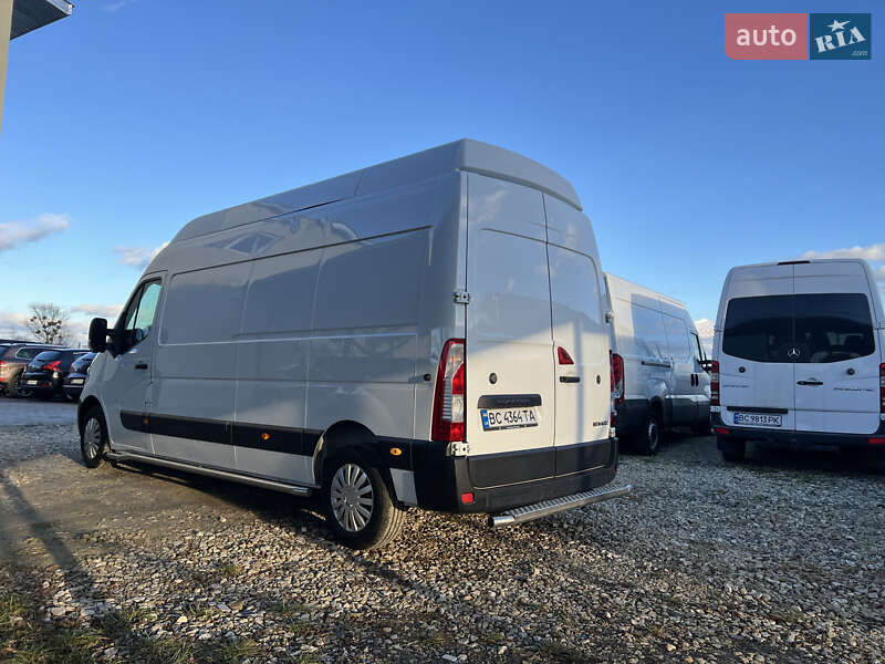 Вантажопасажирський фургон Renault Master 2018 в Львові