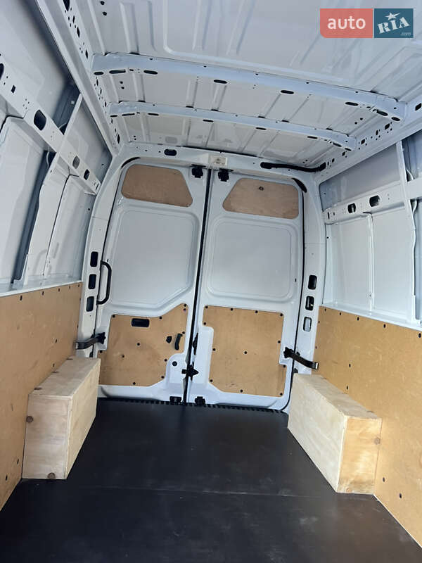 Грузовой фургон Renault Master 2023 в Ровно