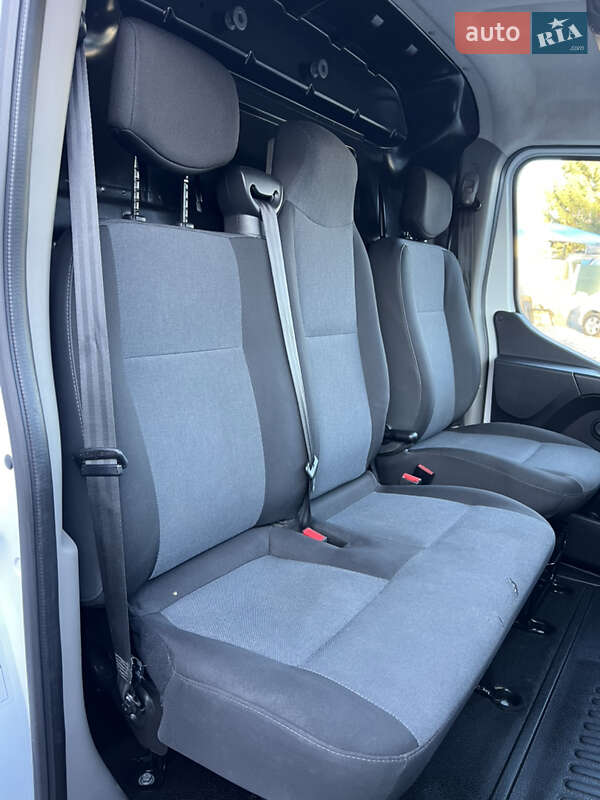 Грузовой фургон Renault Master 2023 в Ровно