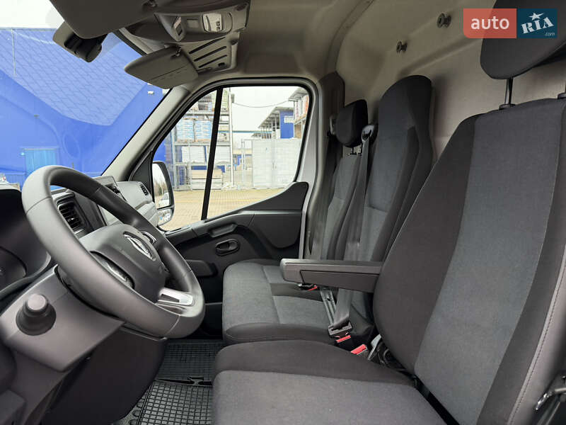 Грузовой фургон Renault Master 2022 в Дубно